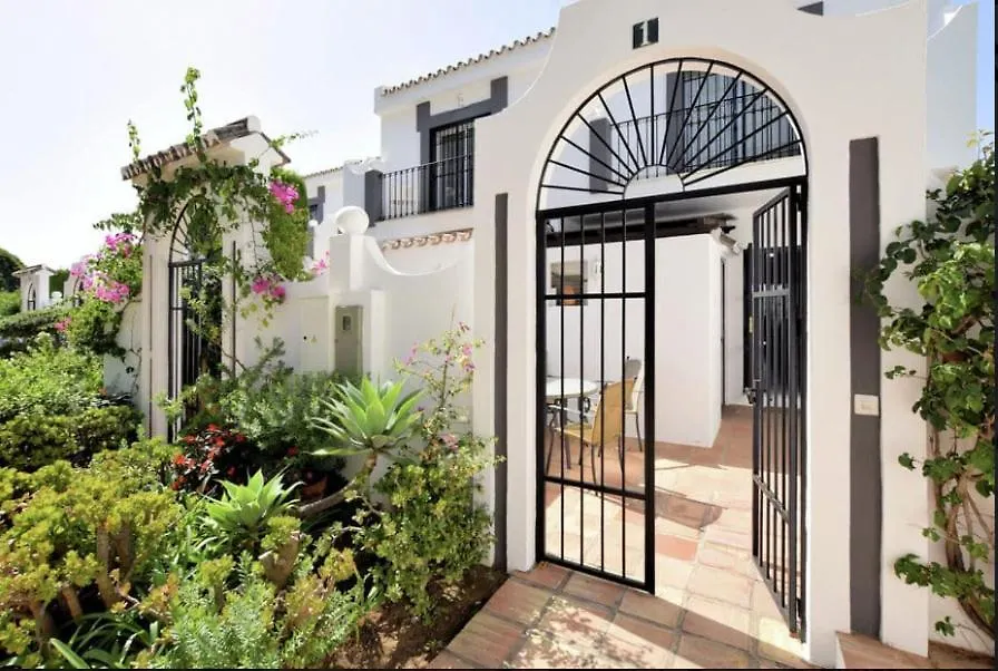 Las Pergolas Marbella 0*,  Spain